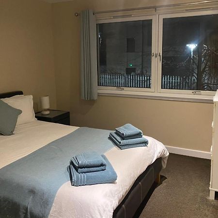 City Centre 2 Bedroom Apartment, Secure Parking. Glasgow Eksteriør billede